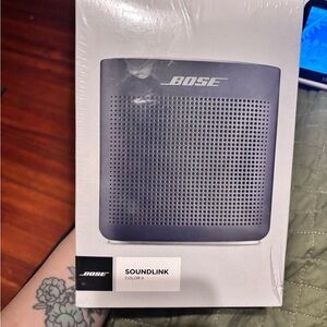 Bose SoundLink Color II Bluetooth Speaker - midnight blue color